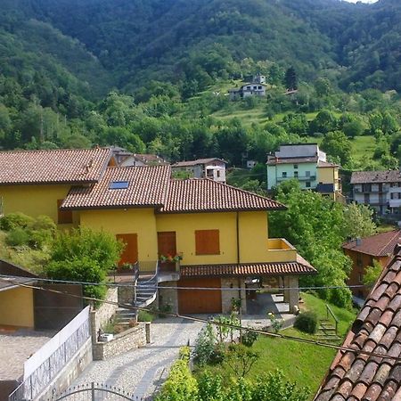 Ferienwohnung Cute Little Flat With View, 20 Mins To Bgy Airport Pradalunga Exterior foto