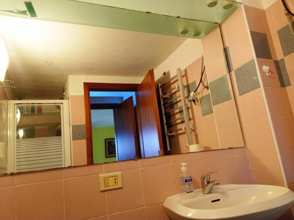 Ferienwohnung Cute Little Flat With View, 20 Mins To Bgy Airport Pradalunga Exterior foto