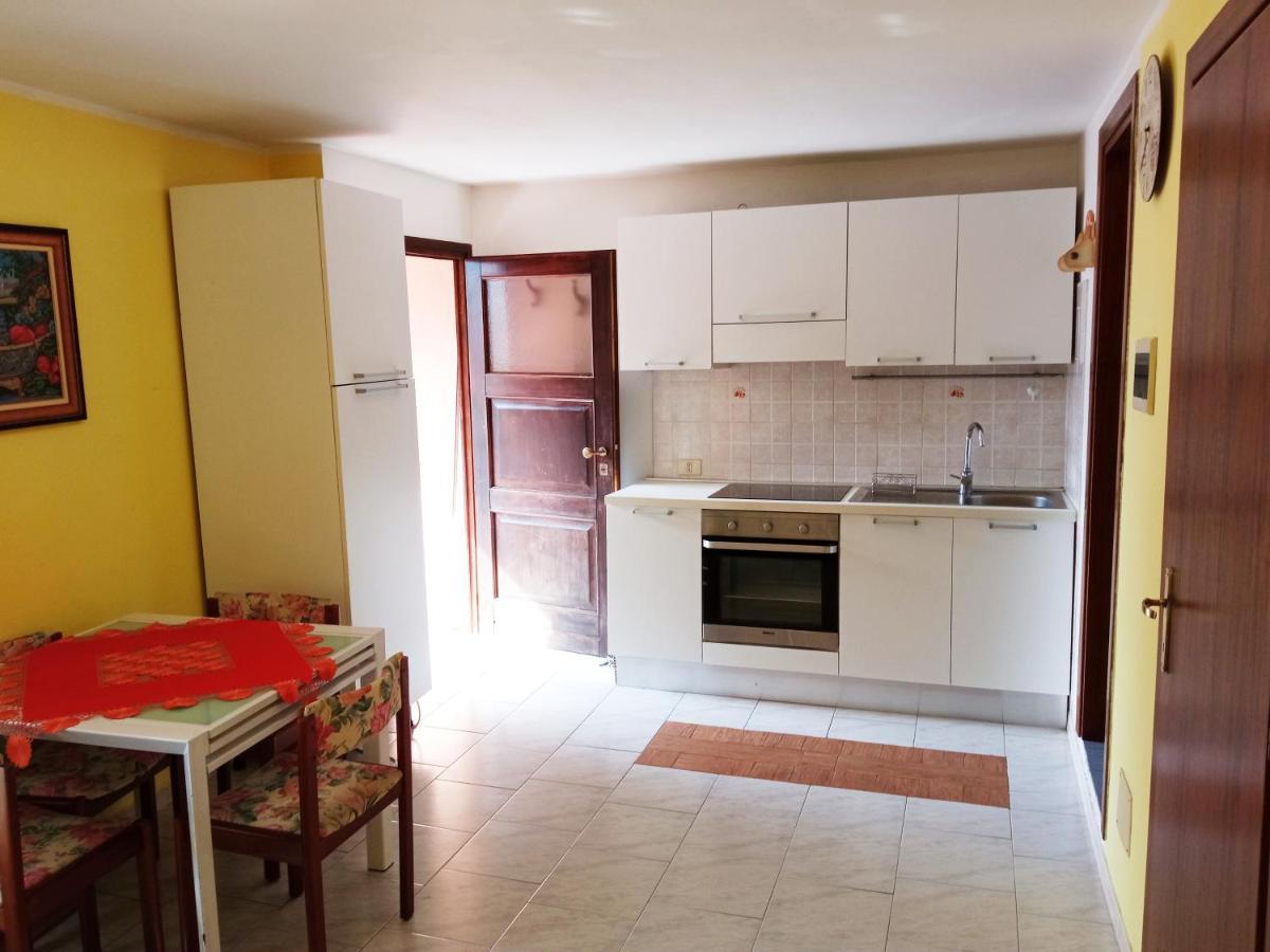 Ferienwohnung Cute Little Flat With View, 20 Mins To Bgy Airport Pradalunga Exterior foto