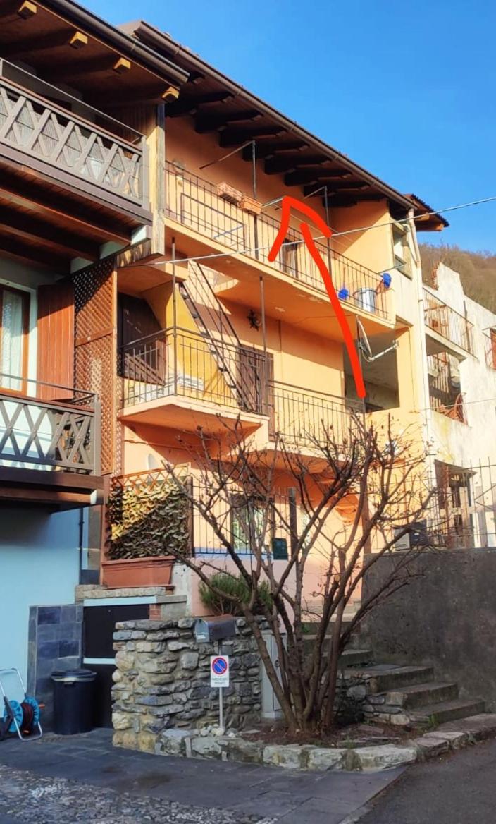 Ferienwohnung Cute Little Flat With View, 20 Mins To Bgy Airport Pradalunga Exterior foto